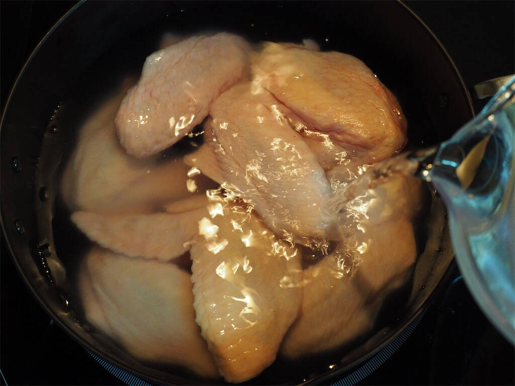 これぞ究極の鍋【志麻さんの滋味レシピ】シンプルなのに奥深い味わい！根菜と鶏肉の「ポン酢鍋」