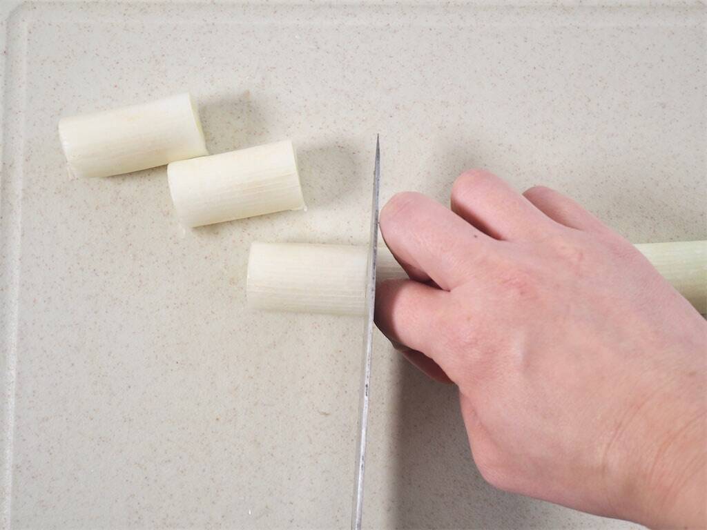 これぞ究極の鍋【志麻さんの滋味レシピ】シンプルなのに奥深い味わい！根菜と鶏肉の「ポン酢鍋」