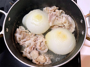 リュウジ『新玉葱は“水だけ”で煮込め』 放り込んで火点けるだけの【玉鍋】作ろう！調味は食べるときで！