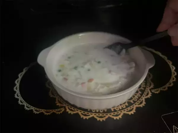 「【グラタン革命】レンジ任せで「なんちゃってマカロニグラタン」作ろう！フライパン＆包丁いらず♡小麦粉も不要!?」の画像
