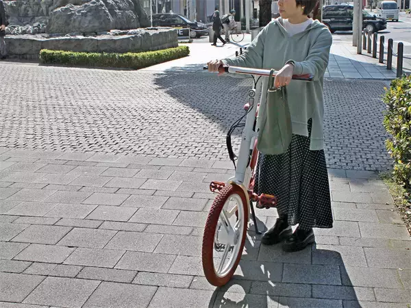 「時代はチェーンレス！最強スペックの電動アシスト自転車「HONBIKE」に試乗してみた！折り畳み機能付き」の画像