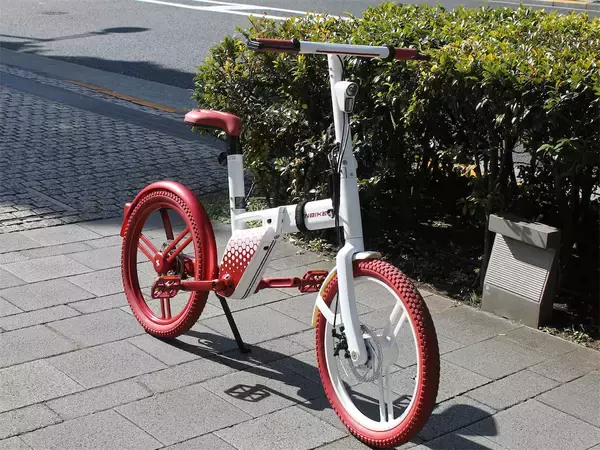「時代はチェーンレス！最強スペックの電動アシスト自転車「HONBIKE」に試乗してみた！折り畳み機能付き」の画像