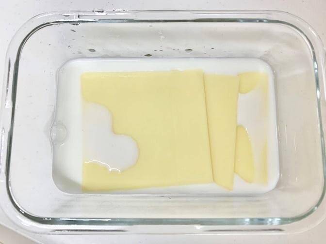 何だコレ⁉チーズまみれのカレーです♪100均食材で「とろとろチーズキーマカレー」に挑戦♪うま味の洪水や～♡