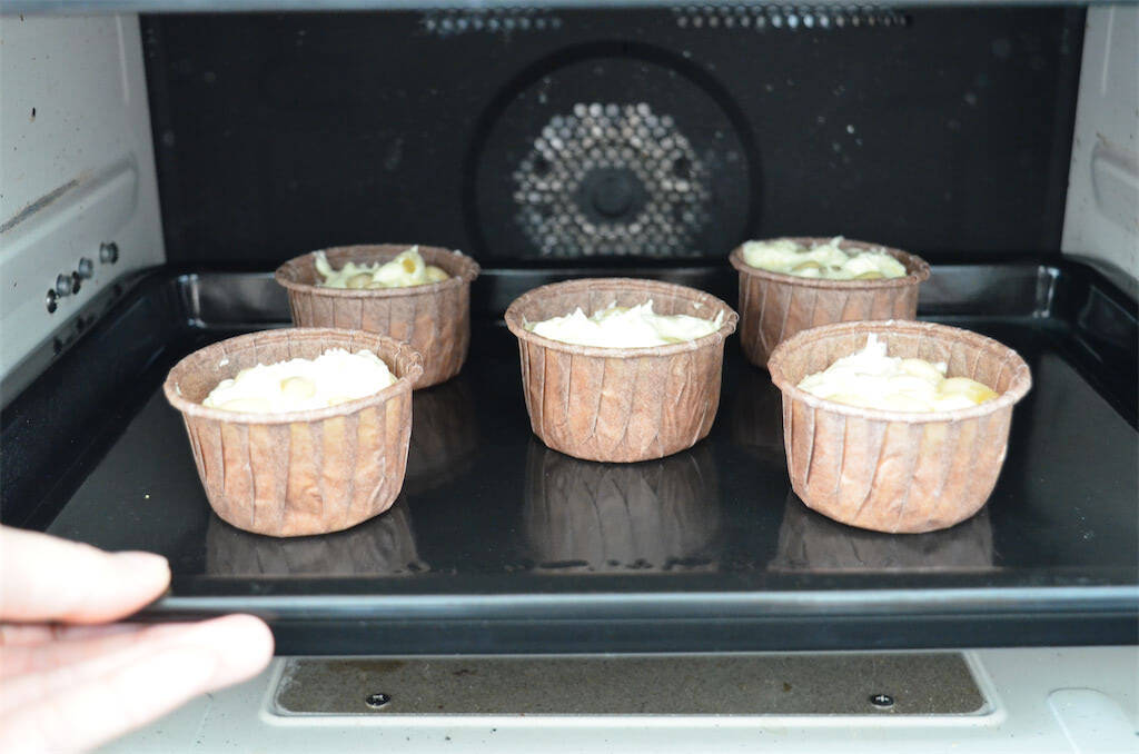 お豆をマルっと入れる「大豆マフィン」作ってみた！フワフワ生地にやわらかお豆が優しい♡【農家直伝】