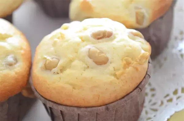 「お豆をマルっと入れる「大豆マフィン」作ってみた！フワフワ生地にやわらかお豆が優しい♡【農家直伝】」の画像