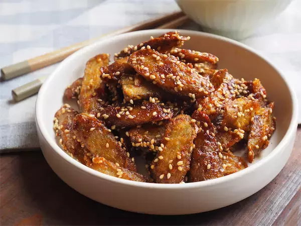 【ごぼう一本余裕】甘じょっぱダレがたまらん「新ごぼうの甘辛焼き」作ってみた！カリカリでも旨味ジュワッ♪