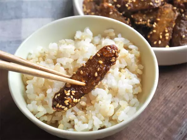 「【ごぼう一本余裕】甘じょっぱダレがたまらん「新ごぼうの甘辛焼き」作ってみた！カリカリでも旨味ジュワッ♪」の画像