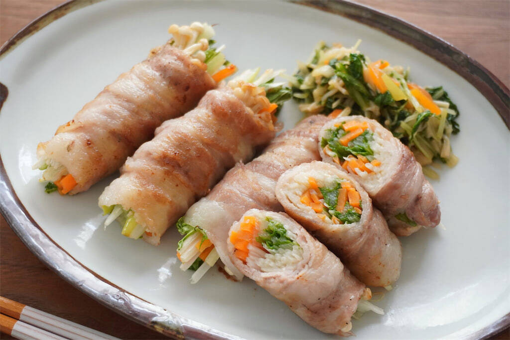 【家計救済】物価の優等生“えのきたけ”メインの「肉巻き」作ってみた！甘辛な野菜ダレが合う～♡【農家直伝】
