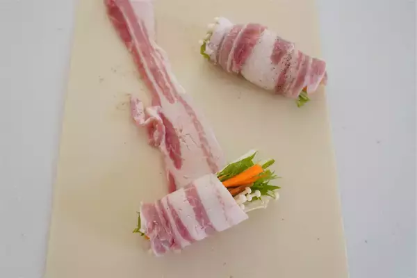 「【家計救済】物価の優等生“えのきたけ”メインの「肉巻き」作ってみた！甘辛な野菜ダレが合う～♡【農家直伝】」の画像