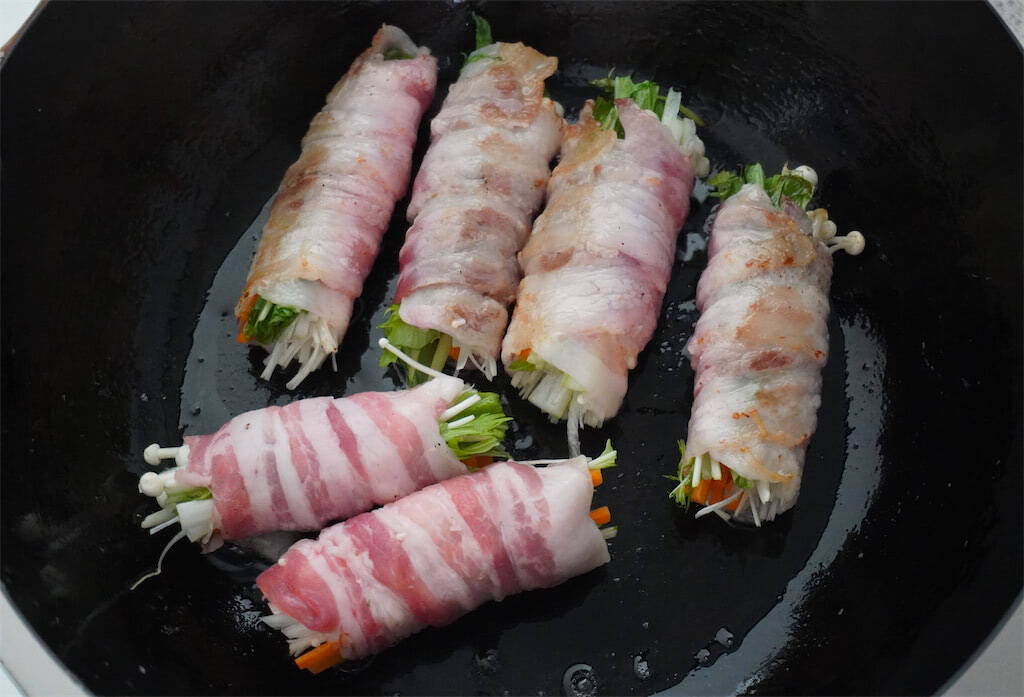【家計救済】物価の優等生“えのきたけ”メインの「肉巻き」作ってみた！甘辛な野菜ダレが合う～♡【農家直伝】