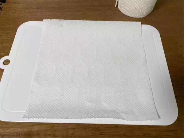 「【老舗お茶屋考案】今が旬♪「新茶」を急須ナシでおいしく淹れる方法は…「え、キッチンペーパーで⁉」冷茶もOK！」の画像