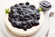 【年に数度の“リュウジのスイーツ”】ガチで作った「簡単レアチーズケーキ」に挑戦！濃厚果実ソースが肝♡