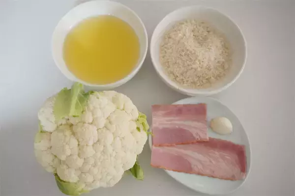 「【カリフラワーの無限レシピ】パン粉で「魔法のカリカリソース」作ったら…1株消えたんだが!?【農家直伝】」の画像