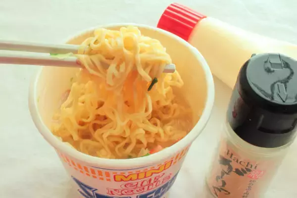 「【リュウジのカプヌちょい足しグルメ】調味料と常備食材で味変2選！え、海苔と鰹節粉で旨味10倍だと!?」の画像