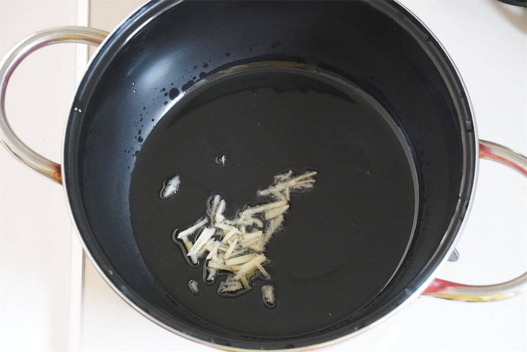 らっきょう酢で本格派「サンラータン風スープ」作ってみた！麺の代わりに大麦!?酸っぱヘルシー♡【農家直伝】