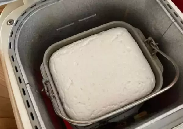 「パン用米粉って知ってる!?小麦粉ゼロで「食パン」焼いてみた結果…新感覚なもっちりしっとり食感に出会えた話♪」の画像