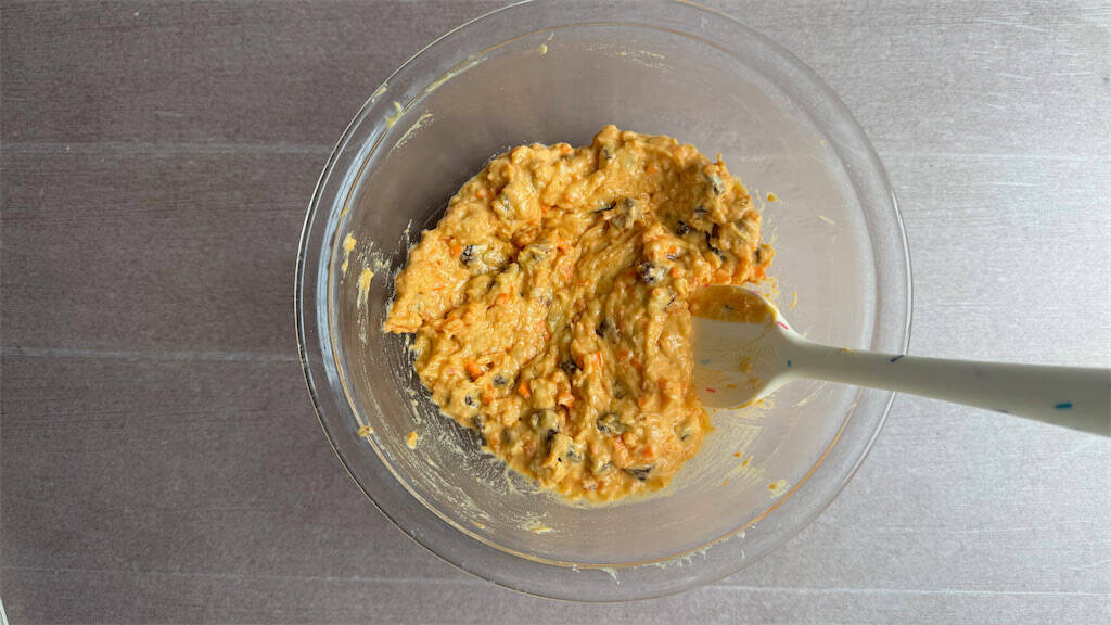 【キャロケ風】スパイス香る「米粉のキャロットマフィン」は油・砂糖控えめなのに超しっとり♪【元パティシエ直伝】