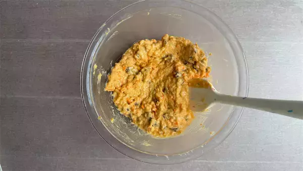 「【キャロケ風】スパイス香る「米粉のキャロットマフィン」は油・砂糖控えめなのに超しっとり♪【元パティシエ直伝】」の画像