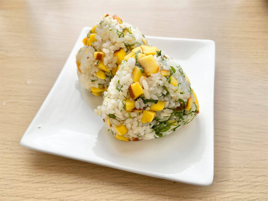 【衝撃！おせち活用術】伊達巻を「おにぎり」にしてみた！しょうゆとのコンビで新・甘じょっぱ沼に!?