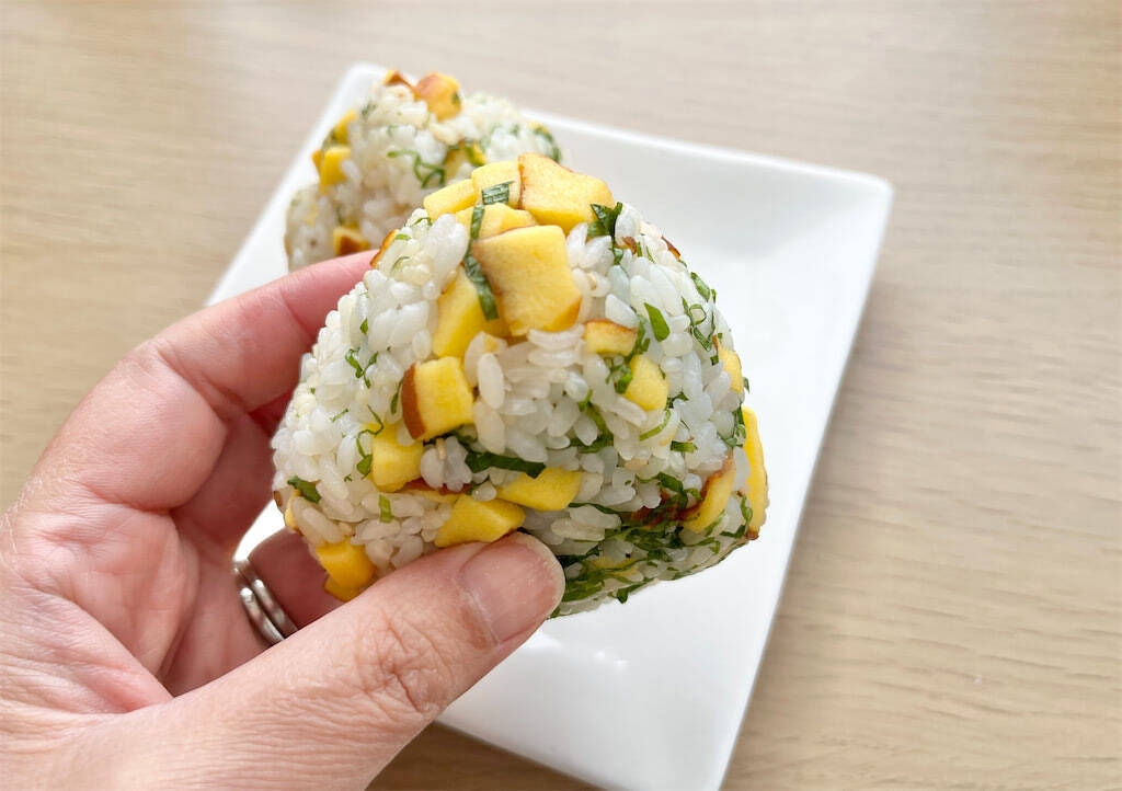 【衝撃！おせち活用術】伊達巻を「おにぎり」にしてみた！しょうゆとのコンビで新・甘じょっぱ沼に!?