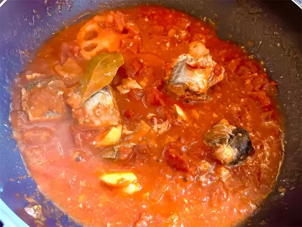 「【サバ缶×トマト缶で】本格イタリア～ンな「サバのトマト煮」作ろう！コスパ・タイパ・手間パ最強♡白ご飯にも◎」の画像