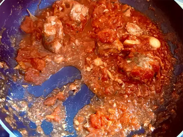 「【サバ缶×トマト缶で】本格イタリア～ンな「サバのトマト煮」作ろう！コスパ・タイパ・手間パ最強♡白ご飯にも◎」の画像