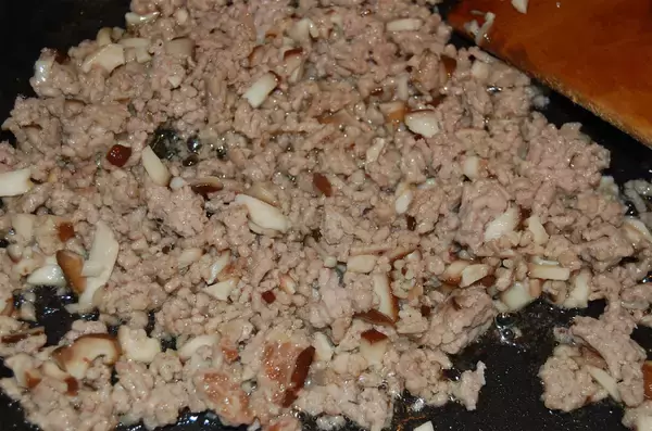 「納豆の炒め物って斬新！表参道の中華レジェンド女将が編み出した「豚ひき肉と納豆炒め」作ってみた♪」の画像