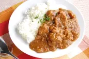 【新玉ねぎがトロトロ♡】水を一滴も使わない「無水新玉ねぎカレー」に挑戦♪旨味凝縮でお肉もやわらか～♡