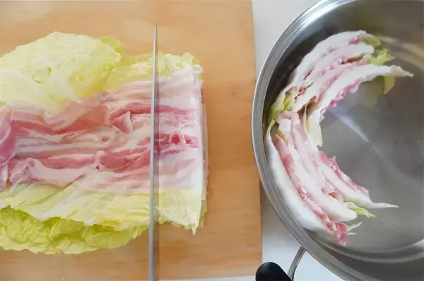 「【長野県のミルフィーユ鍋】めんつゆ一発で極旨に♪白菜と豚肉の重ね方にもワザあり～！【農家直伝】」の画像