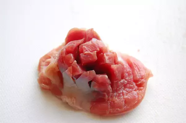 「【リュウジレシピ】砂肝を漬ける!?そして冷やす!?「砂肝のやみつき漬け」は砂肝の“切り方”がキモです！」の画像