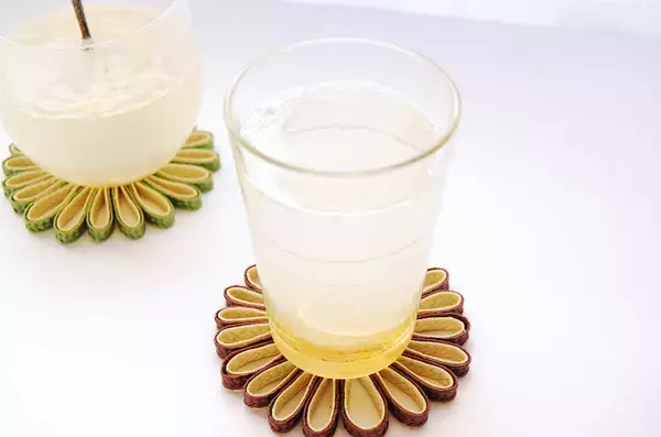 「【ゆずの賢い冷凍術】なんと3か月保存可能！旬を過ぎても香り楽しめるよ♪ヒケツは「皮と果汁を分けておく」」の画像