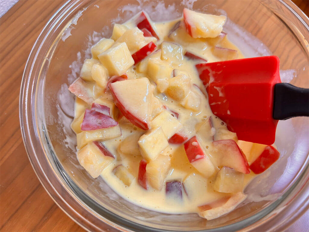 【冷凍パイシート＆トースターで簡単】さつまいもとりんごで「スイーツキッシュ」作ってみた！ホクっと甘酸っぱ♪