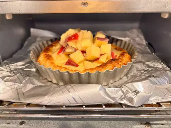 「【冷凍パイシート＆トースターで簡単】さつまいもとりんごで「スイーツキッシュ」作ってみた！ホクっと甘酸っぱ♪」の画像