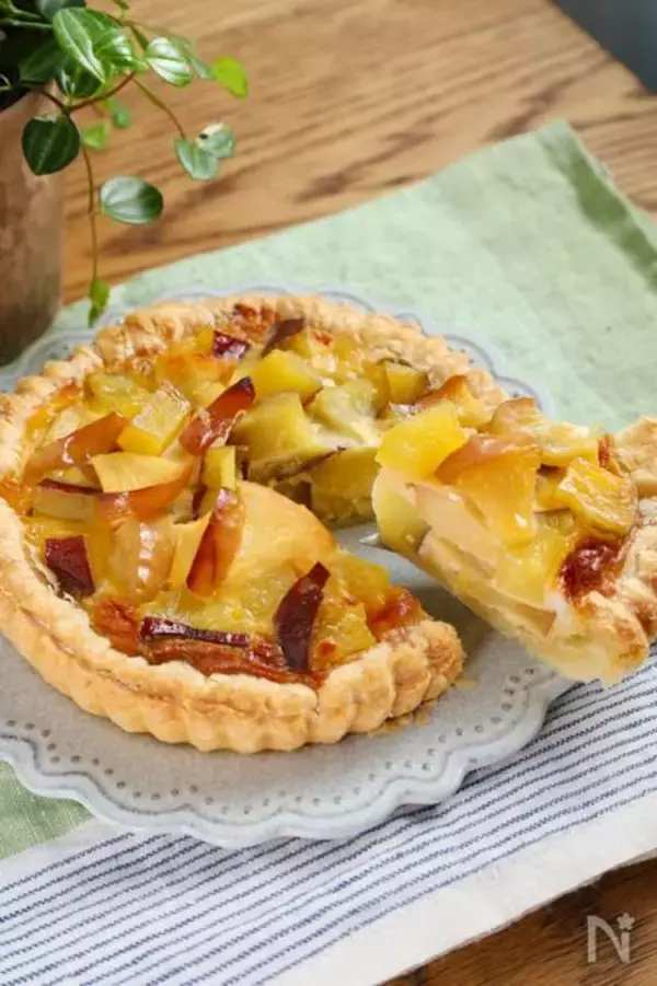 「【冷凍パイシート＆トースターで簡単】さつまいもとりんごで「スイーツキッシュ」作ってみた！ホクっと甘酸っぱ♪」の画像
