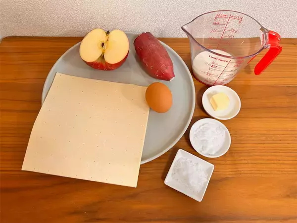 「【冷凍パイシート＆トースターで簡単】さつまいもとりんごで「スイーツキッシュ」作ってみた！ホクっと甘酸っぱ♪」の画像