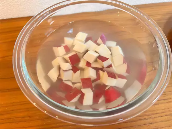 「【冷凍パイシート＆トースターで簡単】さつまいもとりんごで「スイーツキッシュ」作ってみた！ホクっと甘酸っぱ♪」の画像