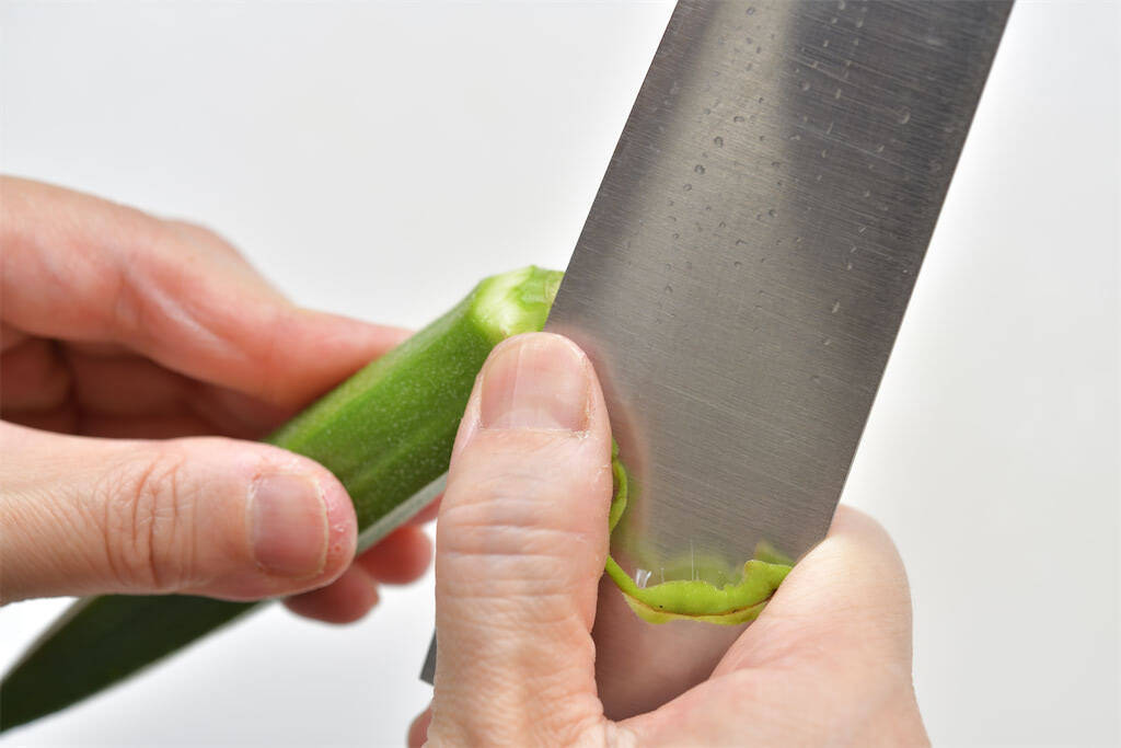 【青髪のテツ】なすは傷ついて尖ってる中二病（!?）なヤツほどウマい!?意外な選び方を伝授！【超使える野菜講座】