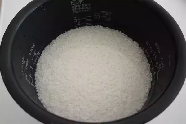 「【極上のホクホク食感】角切り長芋が決め手の「炊き込みご飯」作ってみた！白みそでほっこり上品♡【農家直伝】」の画像