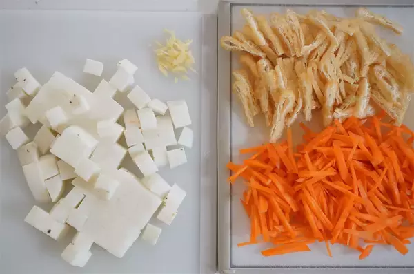 「【極上のホクホク食感】角切り長芋が決め手の「炊き込みご飯」作ってみた！白みそでほっこり上品♡【農家直伝】」の画像