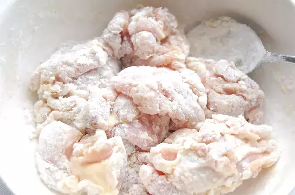 「【唐揚げマニアの最高到達点】漬け込み不要♪レンチン×短い揚げ時間で「やめられない塩鶏唐揚げ」完成！」の画像