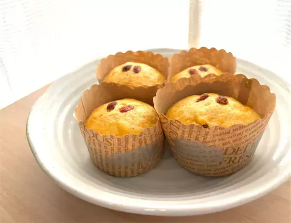 【スイーツでアンチエイジング!?】レーズンとクコの実入り「人参の蒸しパン」作ってみた【薬膳マイスター直伝】