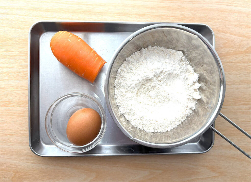 【スイーツでアンチエイジング!?】レーズンとクコの実入り「人参の蒸しパン」作ってみた【薬膳マイスター直伝】