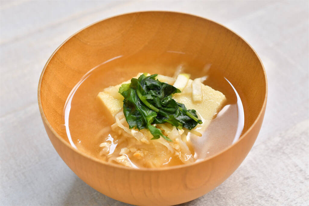 【冷蔵庫に野菜がない！】そんな日のみそ汁をゴージャスにする「救世主具材」2選はコレ！【青髪のテツ】