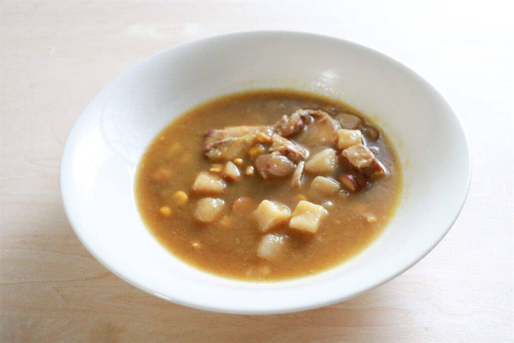 【異国レトルト】ラテン系ポトフ「サンコーチョ」食べてみた！凝縮スープで気分はパイレーツ・オブ・カリビアン⁉