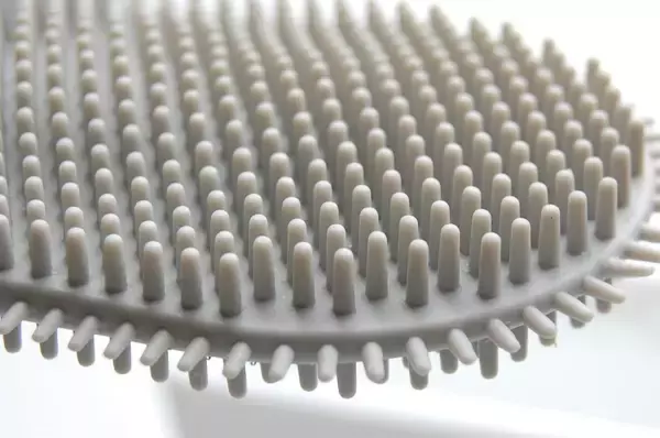 「【ダイソー】便器の掃除後すぐに水がしっかり切れる！不衛生感ググッと低めなトイレブラシを使ってみた♪」の画像