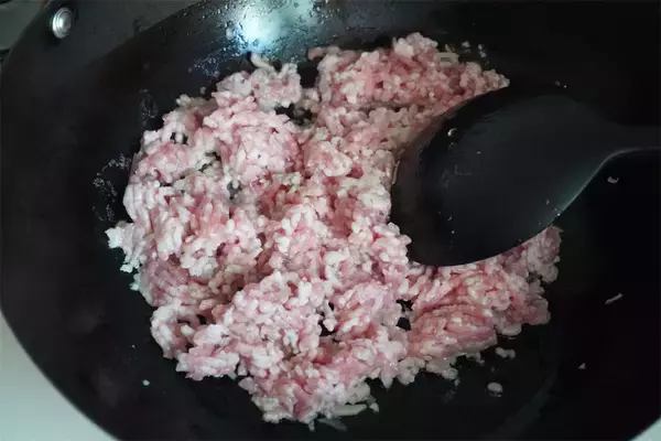 「【豚そぼろでサラダ!?】カラフル野菜と合わせて「デパ地下風総菜」作ってみた！お肉でゴージャス♪【農家直伝】」の画像