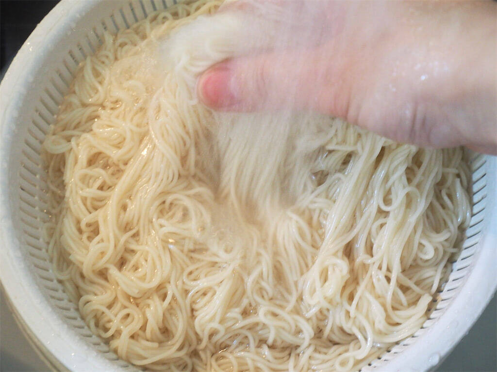 【そうめんでイイの!?】自家製ダレで絶品「冷やし中華そうめん」作ってみた！甘酸っぱくてツルンと爽快♪