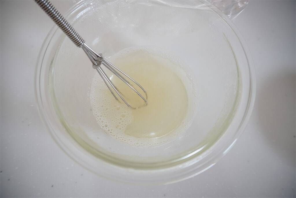 【余った冷凍パイシート活用】ゼリーでツヤッツヤ「ぶどうのパイ」作ってみた！リッチな生地にぶどうがフィット♡