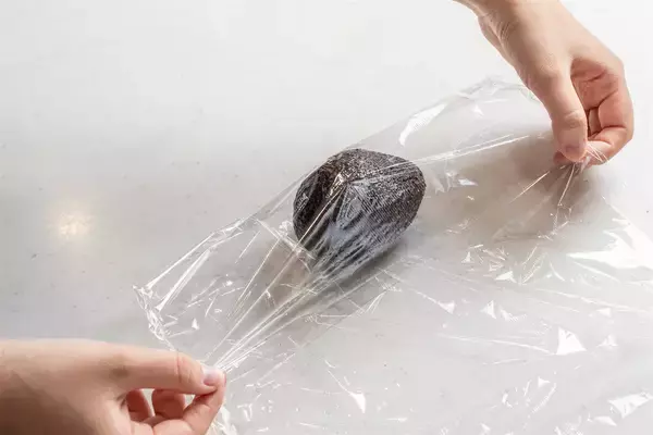 「【青髪のテツ】「アボカドの”超”保存マニュアル伝授します！」え、そのまま冷蔵庫NG!?冷凍もできちゃう!?」の画像