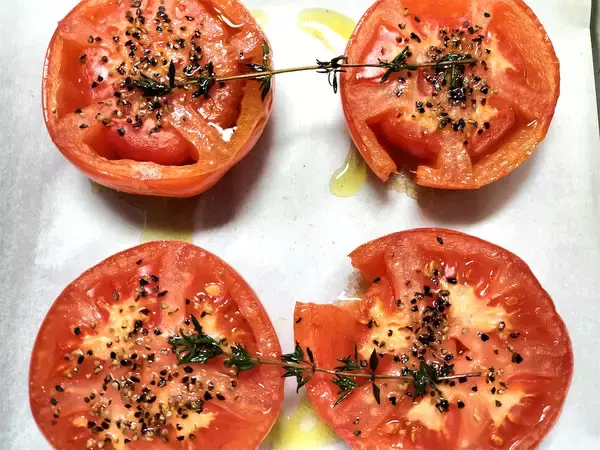 「【志麻さんの料理基本のき】鶏胸肉にハムとチーズで優勝！「コルドンブルー」作ろう！料理学校の名前!?」の画像